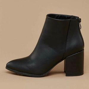 SHEIN Pointed Toe Black Block Heel Booties